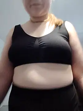 Kiarassecrets online show from March 2026 05:47:01 PM