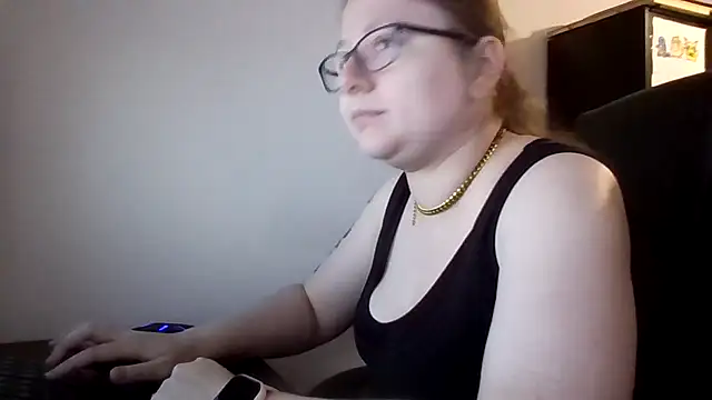 Kiarassecrets online show from April 2026 09:45:02 AM