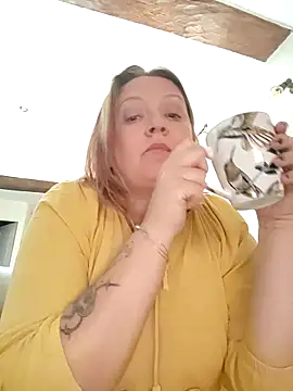 lady charlyne online show from October 2025 11:46:01 AM