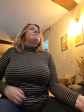 lady charlyne online show from January 2026 01:59:02 PM