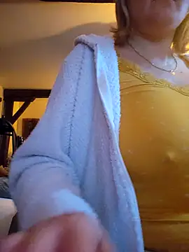 lady charlyne online show from December 2024 07:58:01 AM