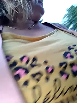 lady charlyne online show from September 2025 06:39:02 PM