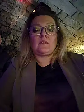 lady charlyne online show from November 2025 08:24:02 PM