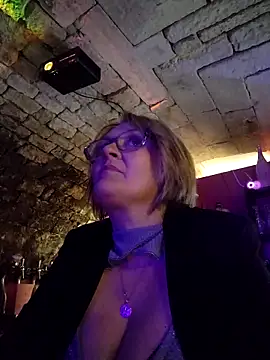 lady charlyne online show from April 2026 07:54:01 PM