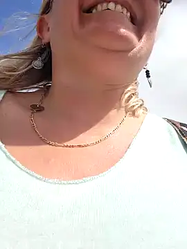 lady charlyne online show from February 2025 04:43:02 PM