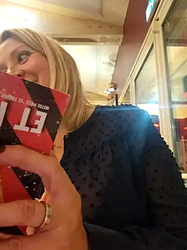 lady charlyne online show from March 2025 06:56:02 PM