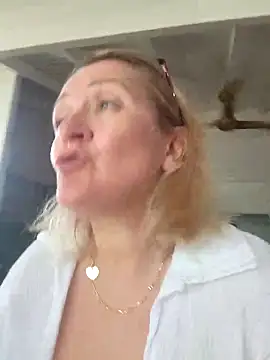 lady charlyne online show from January 2025 02:24:02 PM