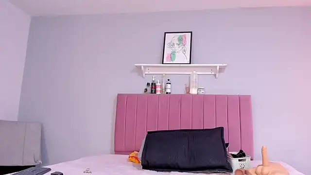 alexa pariss online show from April 2026 09:10:02 PM
