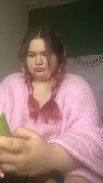 Freakcute  online show from March 2025 01:45:01 PM