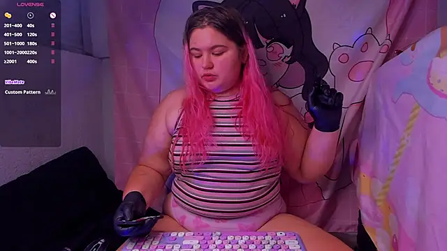 Freakcute  online show from December 2024 03:36:01 PM