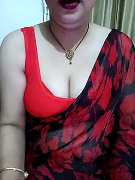 Snapshot of Priya_Boudi chatting on February 2025 05:08:01 PM Priya Boudi online show from February 2025 05:08:01 PM