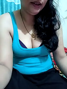 Snapshot of Priya_Boudi chatting on March 2025 01:08:02 PM Priya Boudi online show from March 2025 01:08:02 PM