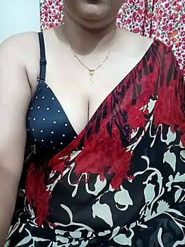 Snapshot of Priya_Boudi chatting on October 2025 06:30:02 PM Priya Boudi online show from October 2025 06:30:02 PM