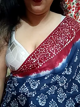 Snapshot of Priya_Boudi chatting on April 2026 06:23:01 PM Priya Boudi online show from April 2026 06:23:01 PM