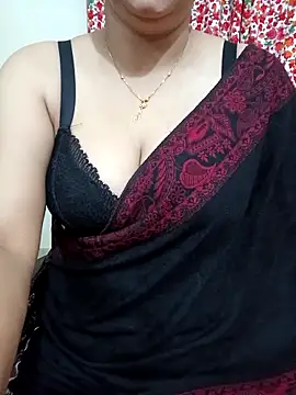 Snapshot of Priya_Boudi chatting on October 2025 06:07:01 PM Priya Boudi online show from October 2025 06:07:01 PM