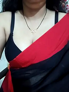 Snapshot of Priya_Boudi chatting on May 2026 06:11:02 PM Priya Boudi online show from May 2026 06:11:02 PM