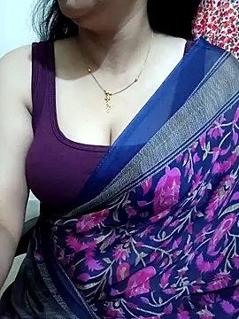Snapshot of Priya_Boudi chatting on October 2025 06:30:01 PM Priya Boudi online show from October 2025 06:30:01 PM