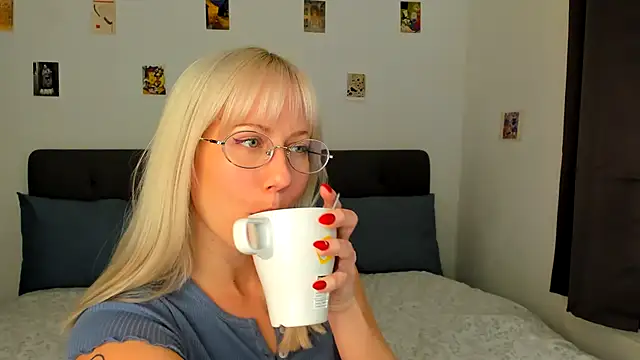 Ad Astrid online show from February 2026 07:35:01 PM