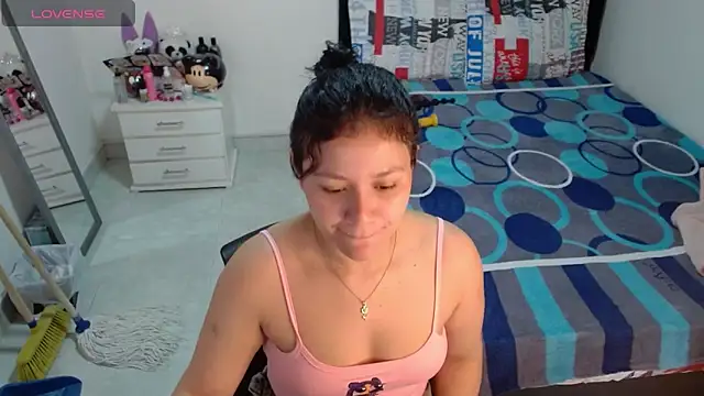 Snapshot of soniafuckboobs chatting on April 2026 12:09:01 PM soniafuckboobs online show from April 2026 12:09:01 PM