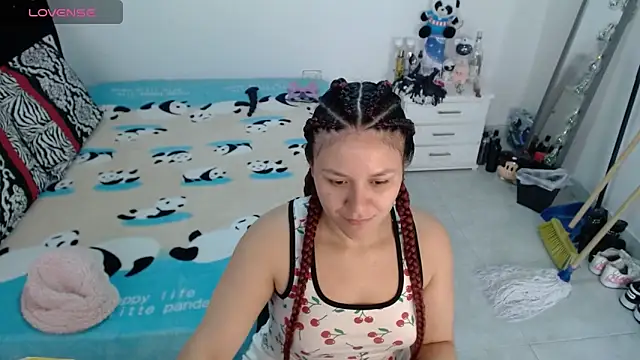 Snapshot of soniafuckboobs chatting on February 2026 02:47:02 PM soniafuckboobs online show from February 2026 02:47:02 PM