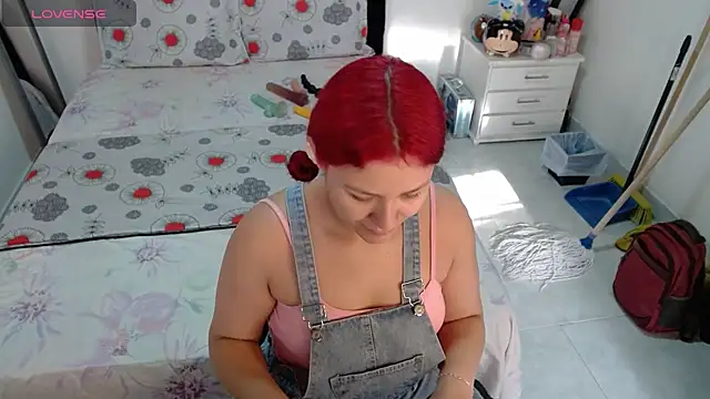 Snapshot of soniafuckboobs chatting on April 2026 12:25:02 PM soniafuckboobs online show from April 2026 12:25:02 PM
