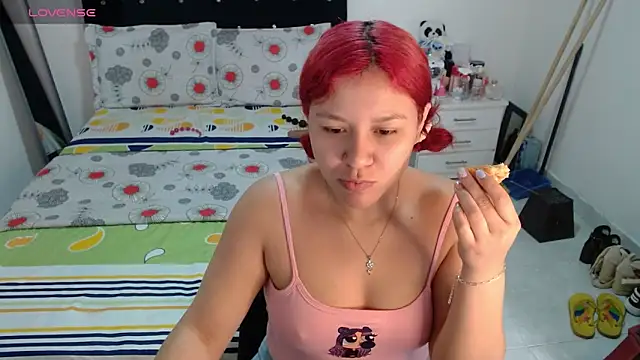 Snapshot of soniafuckboobs chatting on May 2026 12:22:01 PM soniafuckboobs online show from May 2026 12:22:01 PM