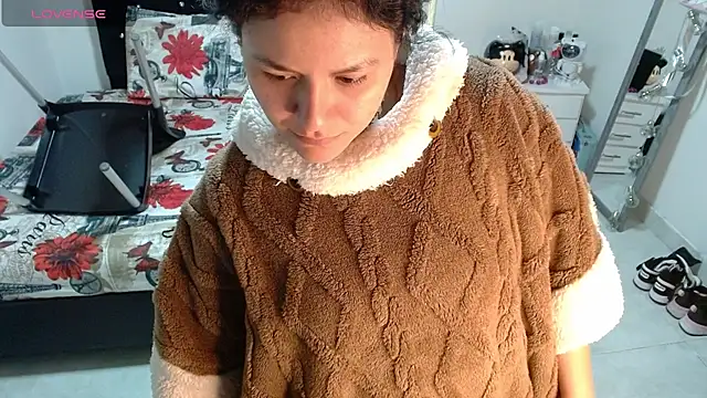 Snapshot of soniafuckboobs chatting on March 2026 12:32:01 AM soniafuckboobs online show from March 2026 12:32:01 AM