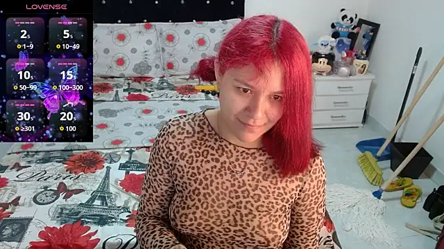 Snapshot of soniafuckboobs chatting on May 2026 12:19:01 PM soniafuckboobs online show from May 2026 12:19:01 PM