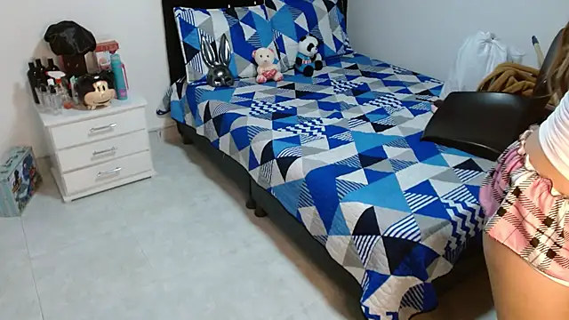 Snapshot of soniafuckboobs chatting on September 2025 12:39:02 AM soniafuckboobs online show from September 2025 12:39:02 AM