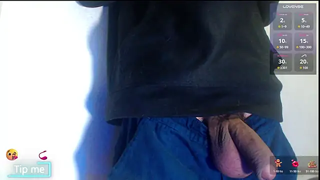 Snapshot of GrayHornyX chatting on December 2025 09:33:02 AM GrayHornyX online show from December 2025 09:33:02 AM