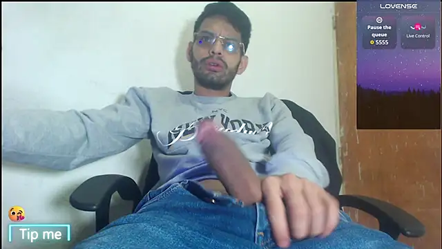 GrayHornyX online show from April 2026 05:33:02 AM