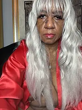 BreanaDivine online show from December 2025 03:52:02 AM