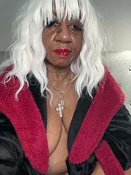 Snapshot of BreanaDivine chatting on March 2025 07:36:01 PM BreanaDivine online show from March 2025 07:36:01 PM