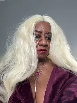 Snapshot of BreanaDivine chatting on February 2025 09:21:02 PM BreanaDivine online show from February 2025 09:21:02 PM