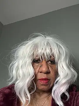 Snapshot of BreanaDivine chatting on February 2025 12:33:01 AM BreanaDivine online show from February 2025 12:33:01 AM