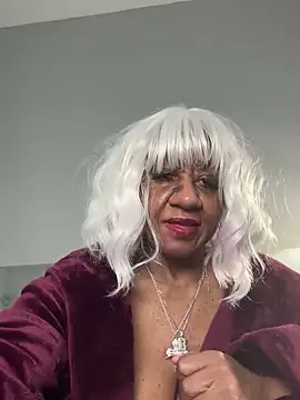 Snapshot of BreanaDivine chatting on February 2025 06:41:01 PM BreanaDivine online show from February 2025 06:41:01 PM