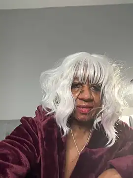 Snapshot of BreanaDivine chatting on February 2025 09:59:01 PM BreanaDivine online show from February 2025 09:59:01 PM