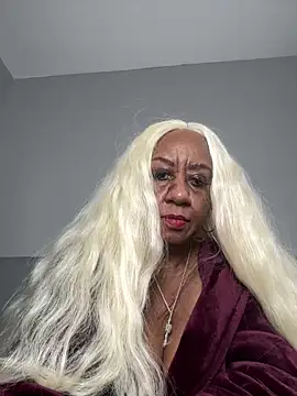 Snapshot of BreanaDivine chatting on February 2025 06:05:02 PM BreanaDivine online show from February 2025 06:05:02 PM