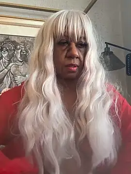 BreanaDivine online show from March 2026 05:28:01 PM