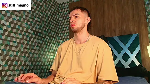 Michael magno online show from November 2025 10:48:01 AM