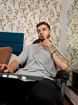 Michael magno online show from April 2026 04:20:02 PM