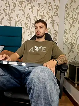 Michael magno online show from April 2026 11:33:02 PM