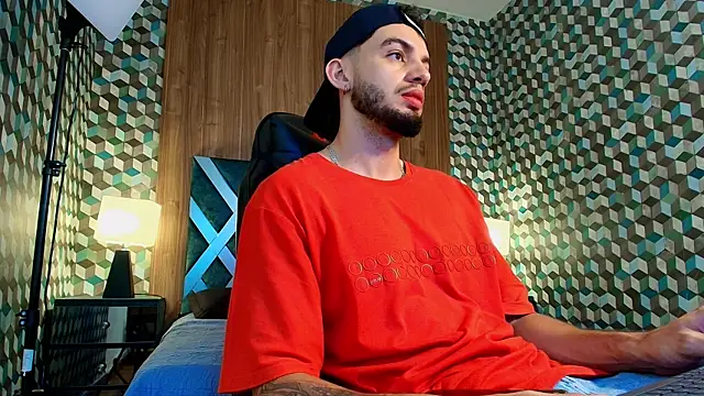 Michael magno online show from November 2025 07:40:02 PM