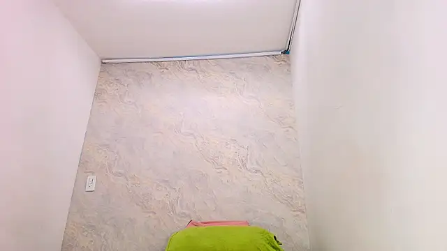 Snapshot of sofi_balvin chatting on March 2025 07:17:02 PM sofi balvin online show from March 2025 07:17:02 PM