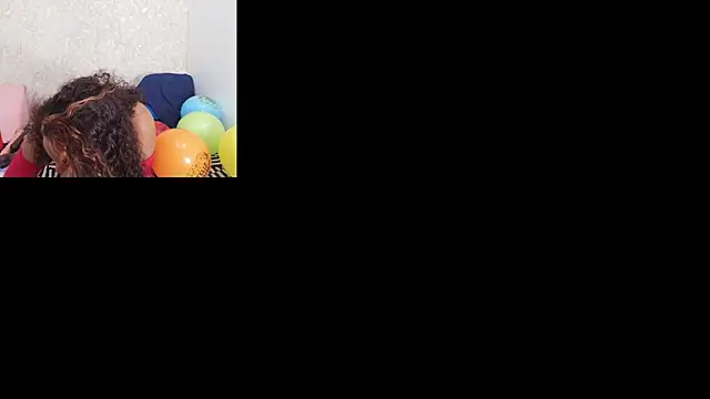 Snapshot of sofi_balvin chatting on September 2025 07:27:01 PM sofi balvin online show from September 2025 07:27:01 PM