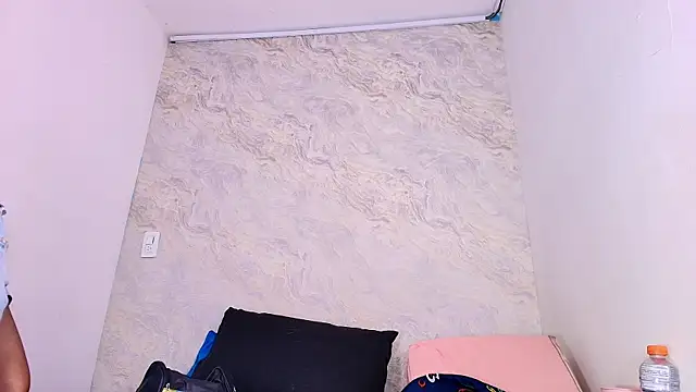 Snapshot of sofi_balvin chatting on March 2025 07:17:01 PM sofi balvin online show from March 2025 07:17:01 PM