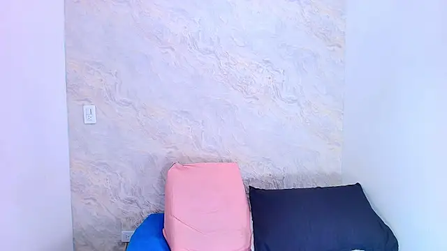 Snapshot of sofi_balvin chatting on February 2025 07:16:02 PM sofi balvin online show from February 2025 07:16:02 PM