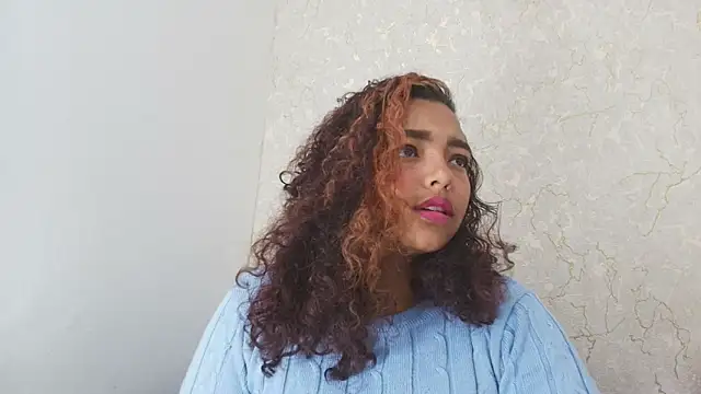 Snapshot of sofi_balvin chatting on September 2025 07:18:01 PM sofi balvin online show from September 2025 07:18:01 PM