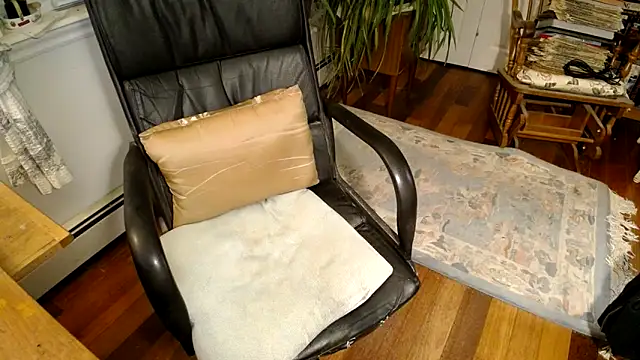 Snapshot of Happyjaxx chatting on November 2025 11:15:01 PM Happyjaxx online show from November 2025 11:15:01 PM