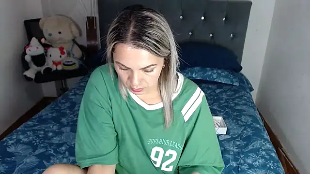 Chantal hott online show from March 2026 08:05:02 PM